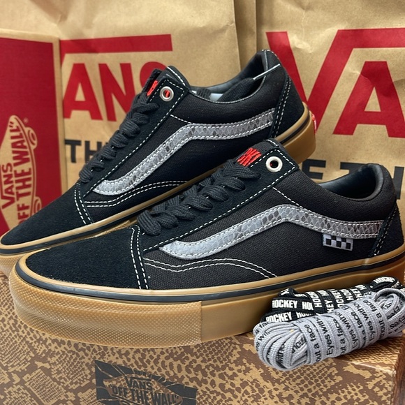 Vans WMNS Skate Old Skool Hockey Skateboards Black/ VN0A5FCB18J
Sneakers - Picture 5 of 16